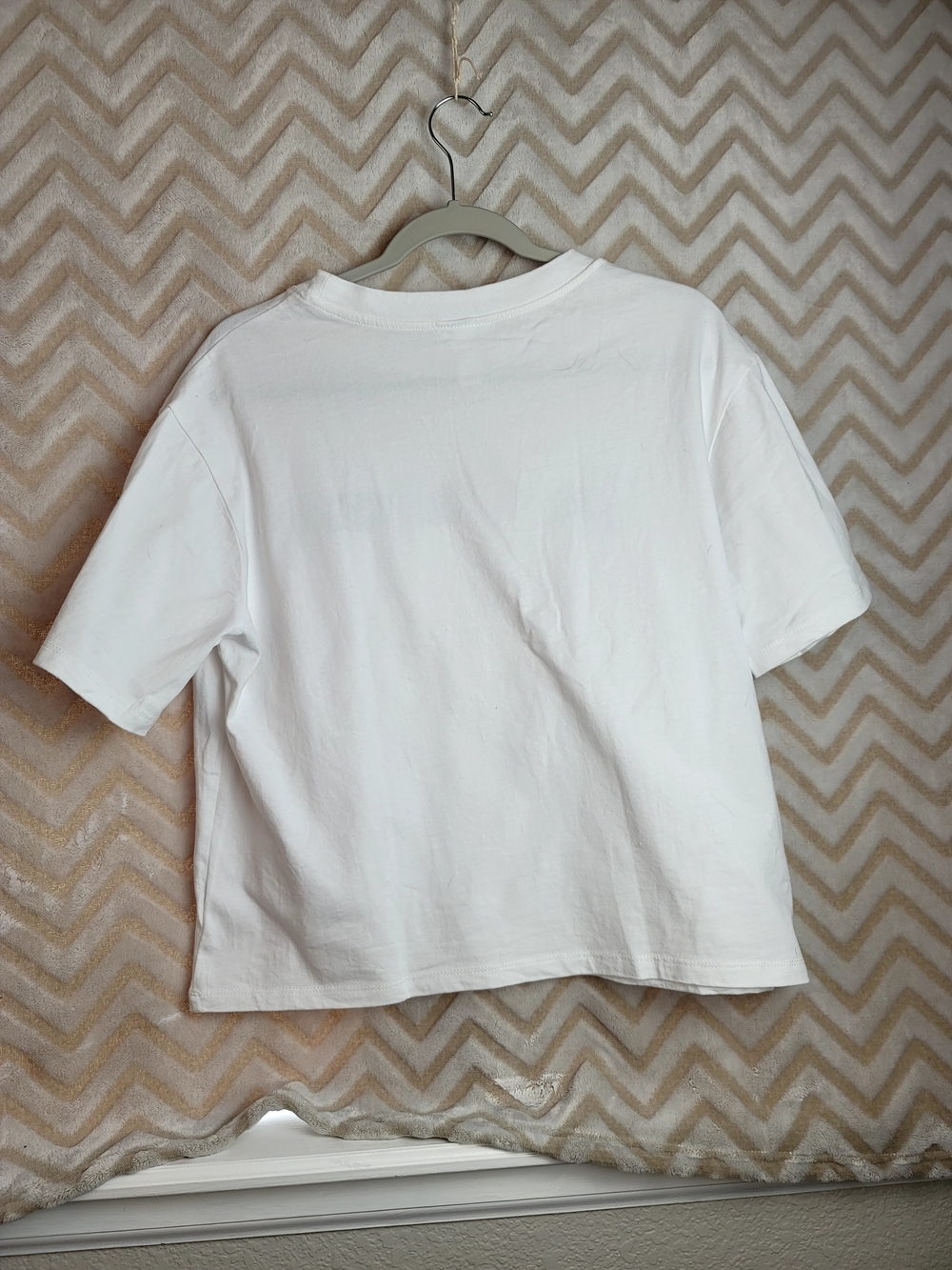 White 'je t'aime' Graphic Tee - Short Sleeve Cotton Top - Picture 3 of 5
